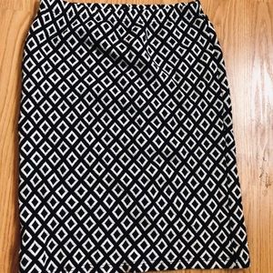 Knee length wool skirt